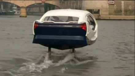 A Parigi arrivano i taxi che fluttuano sulla Senna