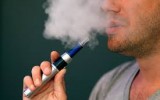 E-cig stop alla pubblicità e tutela dei non fumatori